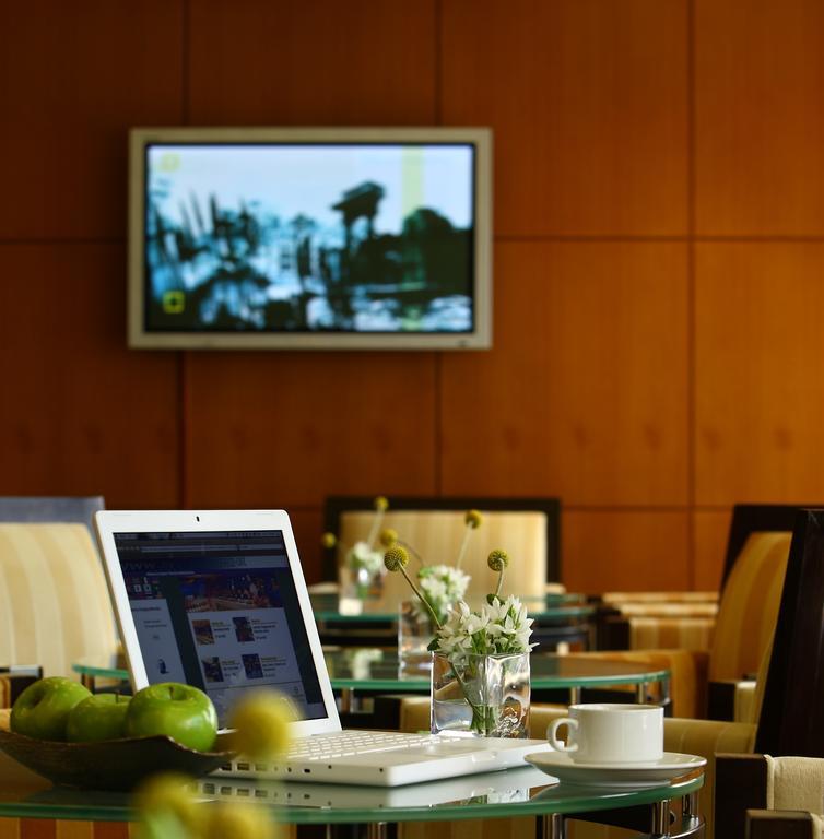 City Garden Hotel Hongkong Zewnętrze zdjęcie