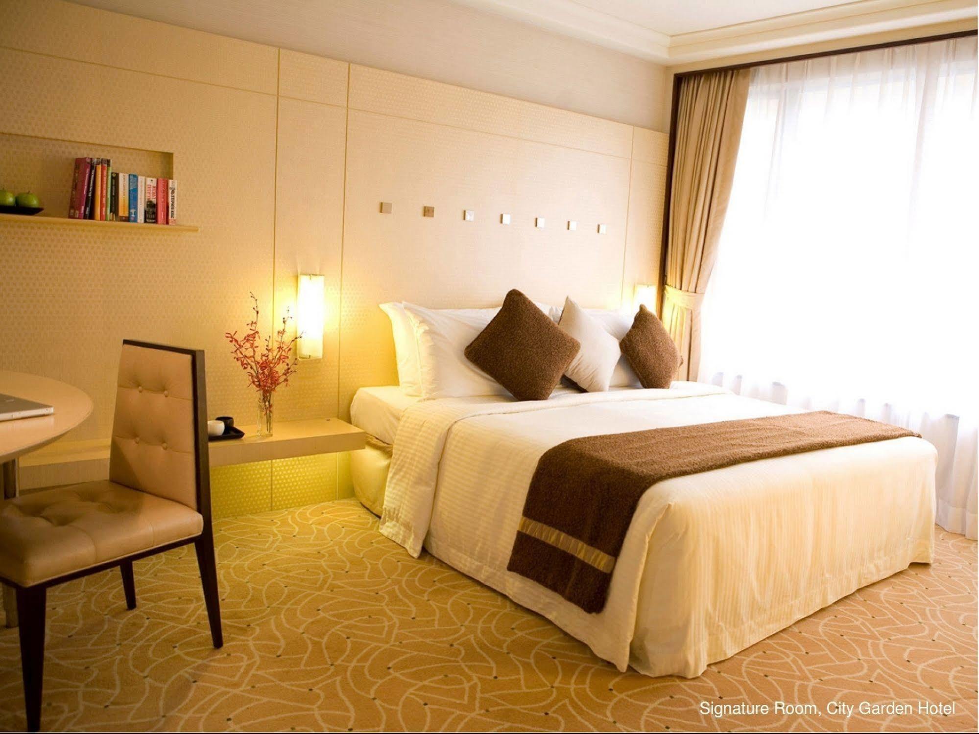 City Garden Hotel Hongkong Zewnętrze zdjęcie